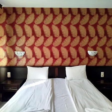 Hotel релакс 2*